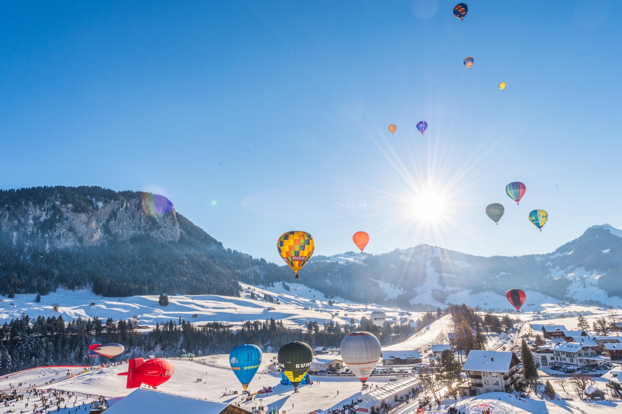 Hot air balloon flight between the Alps and Munich