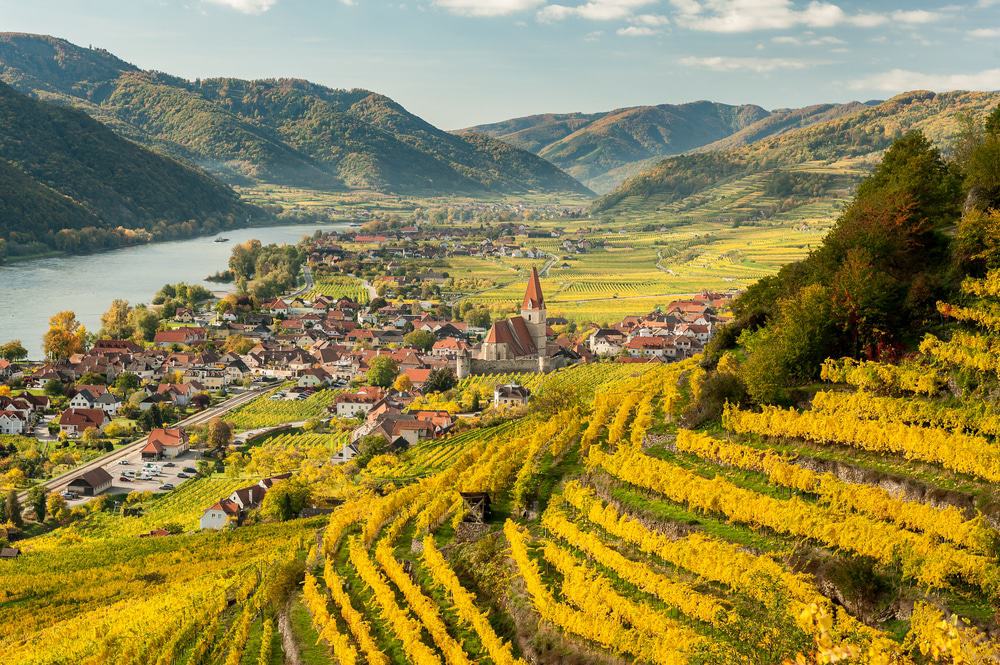 The Wachau Valley with wine tasting